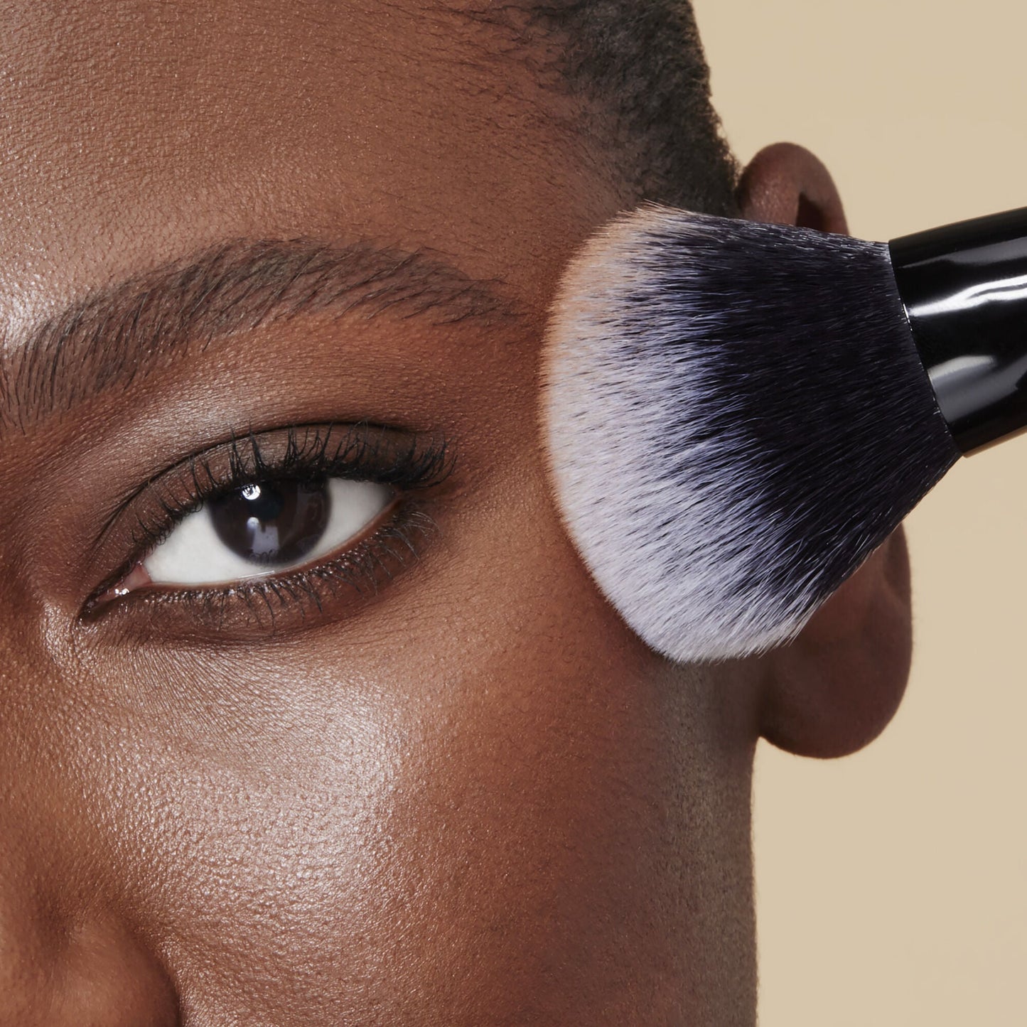 cream-and-powder-face-brush-o1 85352_CREAM_POWDER_FACE_BRUSH_DJ_0197.jpg