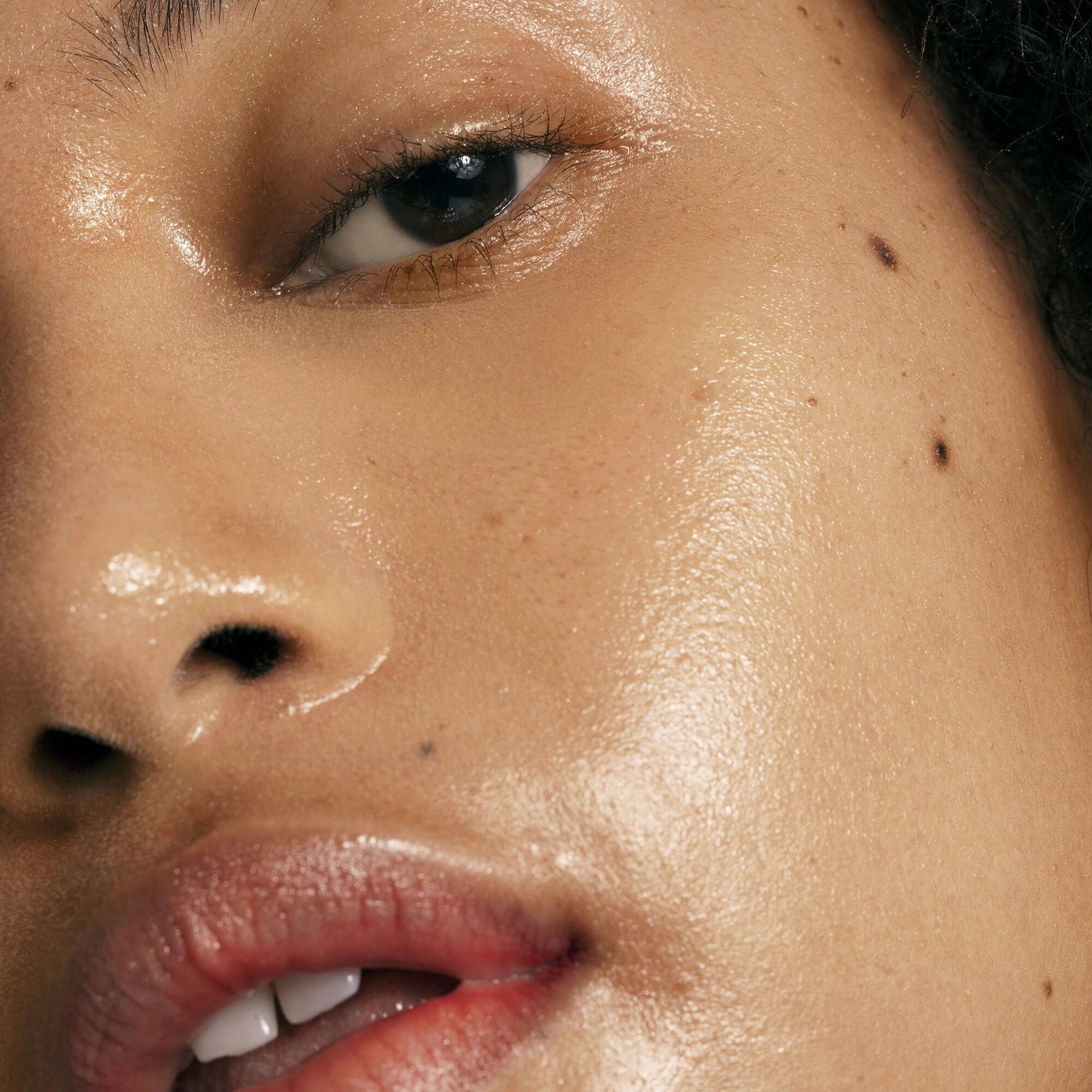 pure-skin-toner-e7 0122_Elf-Pure_Cindy_002_IGF.jpg