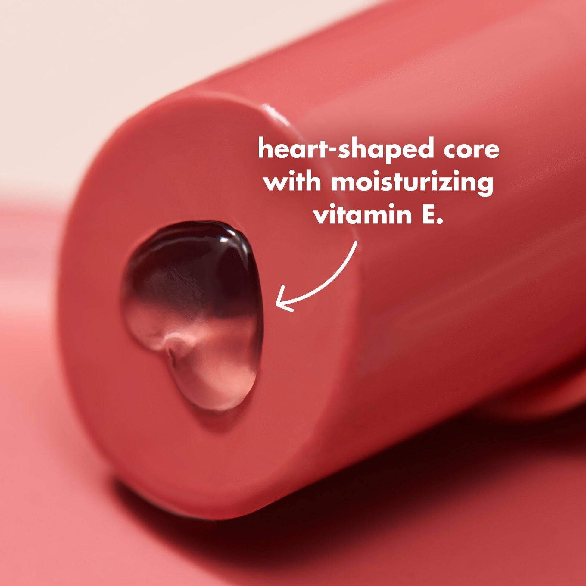 hydrating-core-lip-shine-t3 0326_EDU_HydratingCoreLipShine_PRODUCTINFO_b4236e19-37d0-403e-bb87-078193a88006.jpg