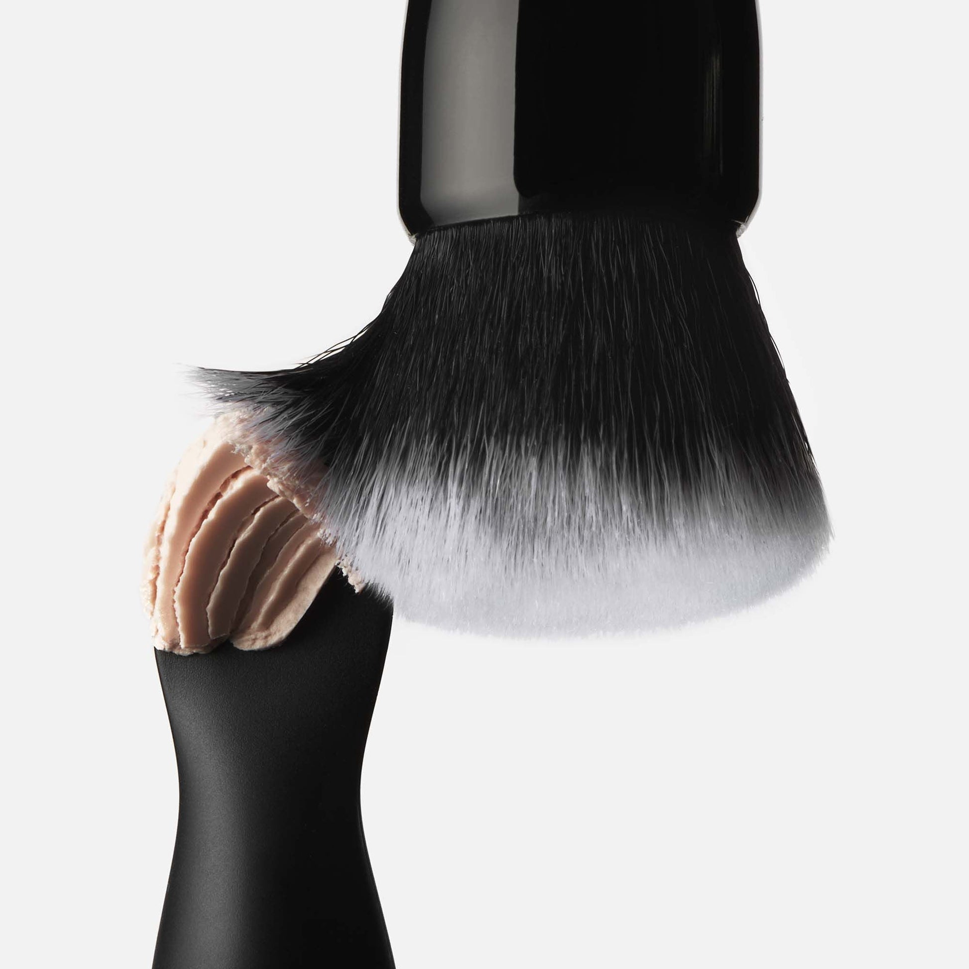putty-primer-brush-and-applicator-u7 040523_SL_PuttyApplicator_0025_FINAL_RGB_IGF.jpg