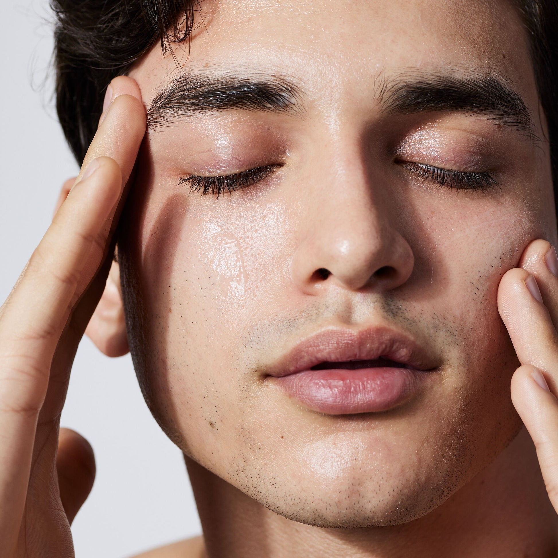 pure-skin-cleanser-x4 040822_Model_Pure-Cleanser_017_RT1-V1_V1_IGF.jpg