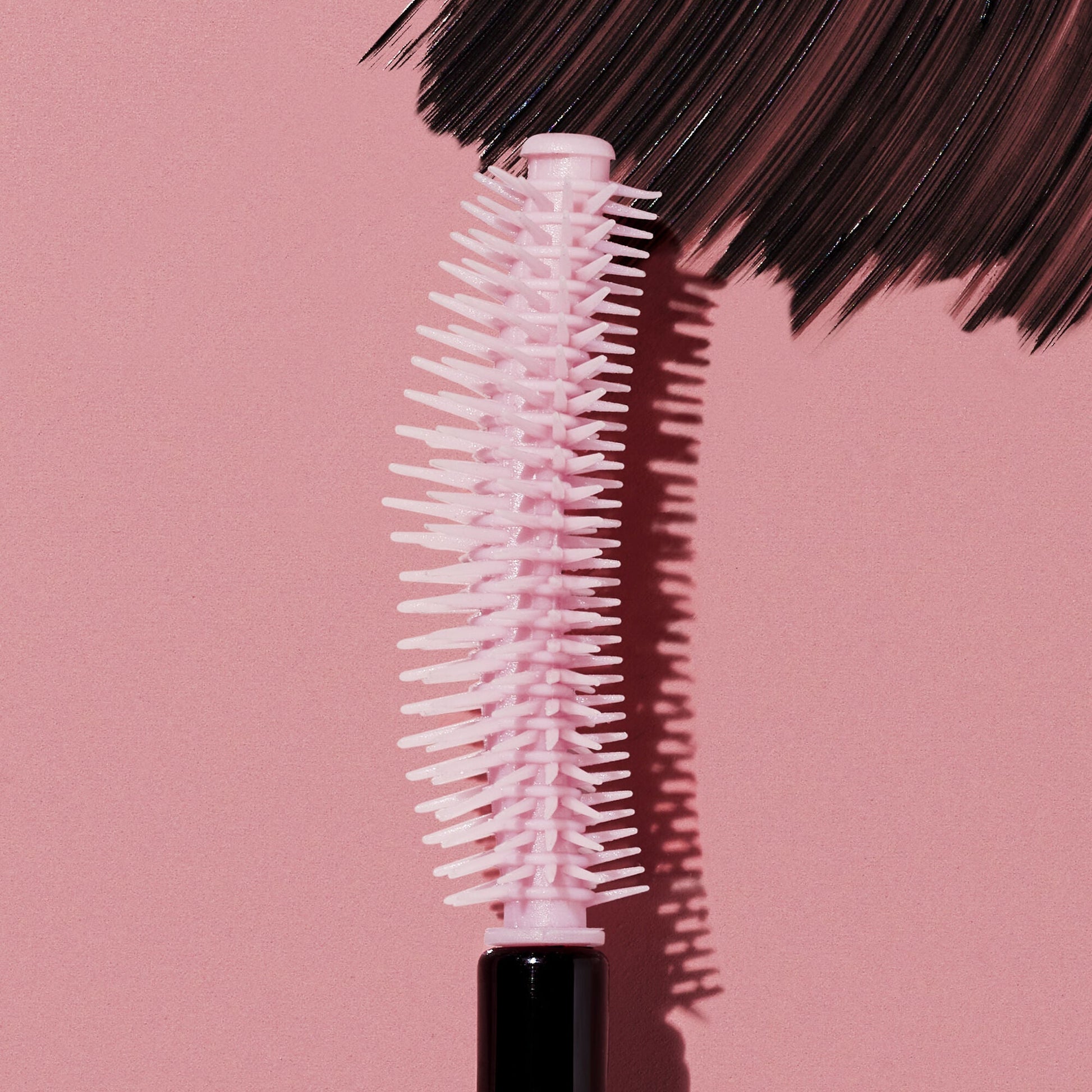 lash-n-roll-mascara-g3 053122_SL_LashNRollWand_RGB_IGF.jpg