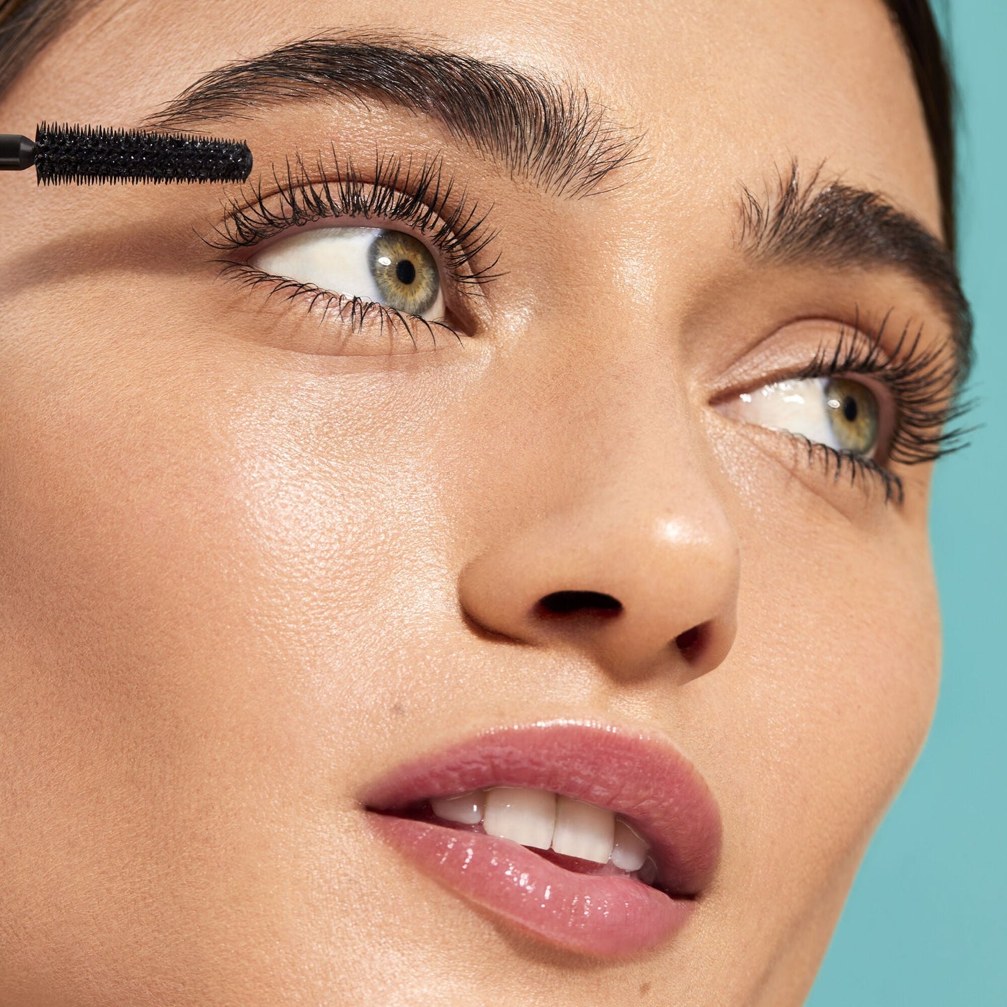 lash-xtndr-mascara-a5 060623_Lexi_LashXtndr_Look1_093_v4_RGB_IGF.jpg