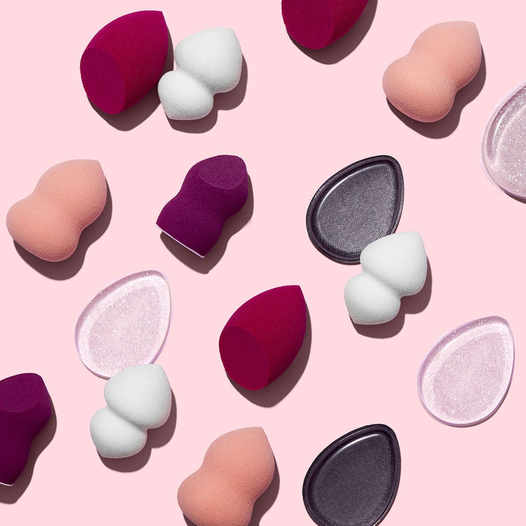 blending-and-highlighting-sponge-duo-w8 0619_SocialIGF_Sponges1_b1fd4502-7674-4b0c-86df-28fe31a55570.jpg
