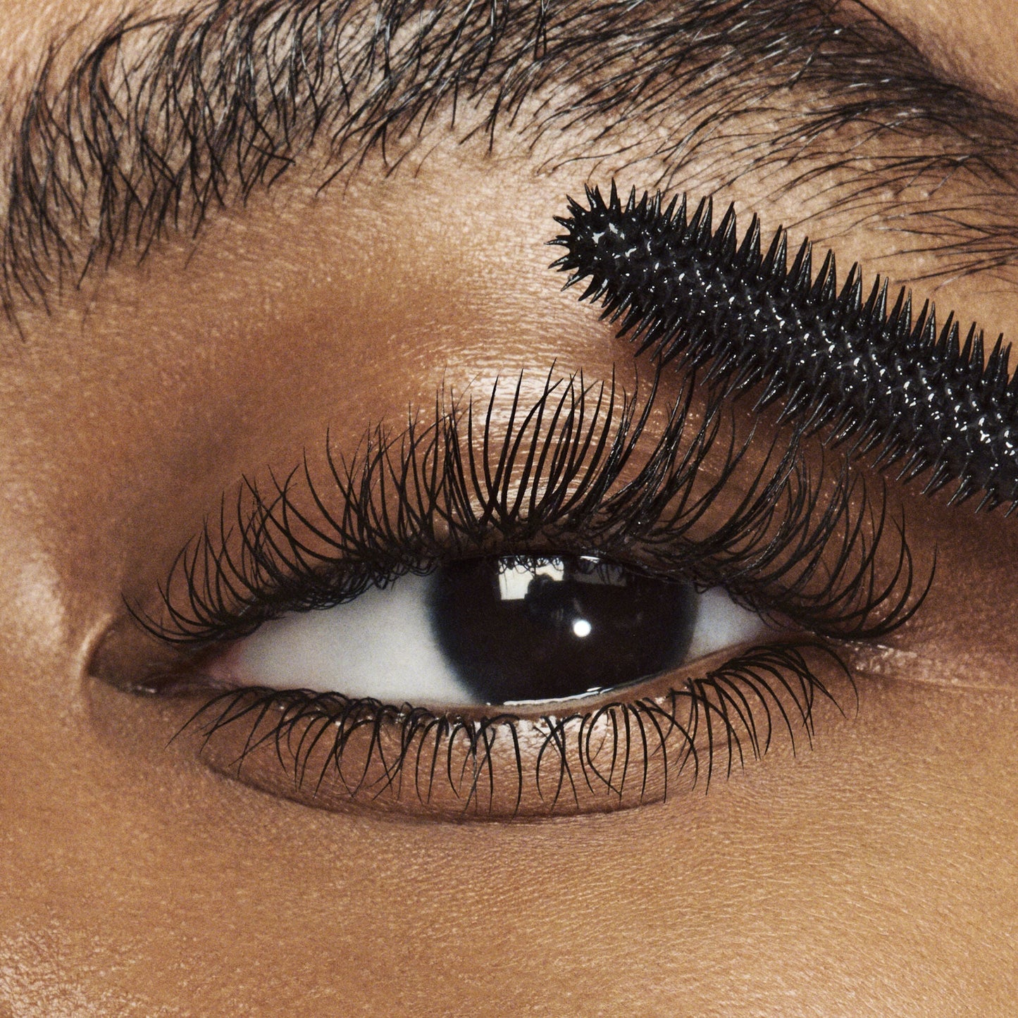 lash-it-loud-mascara-i8 09292020_Ashley_LashLip_065_v4b_IGF.jpg