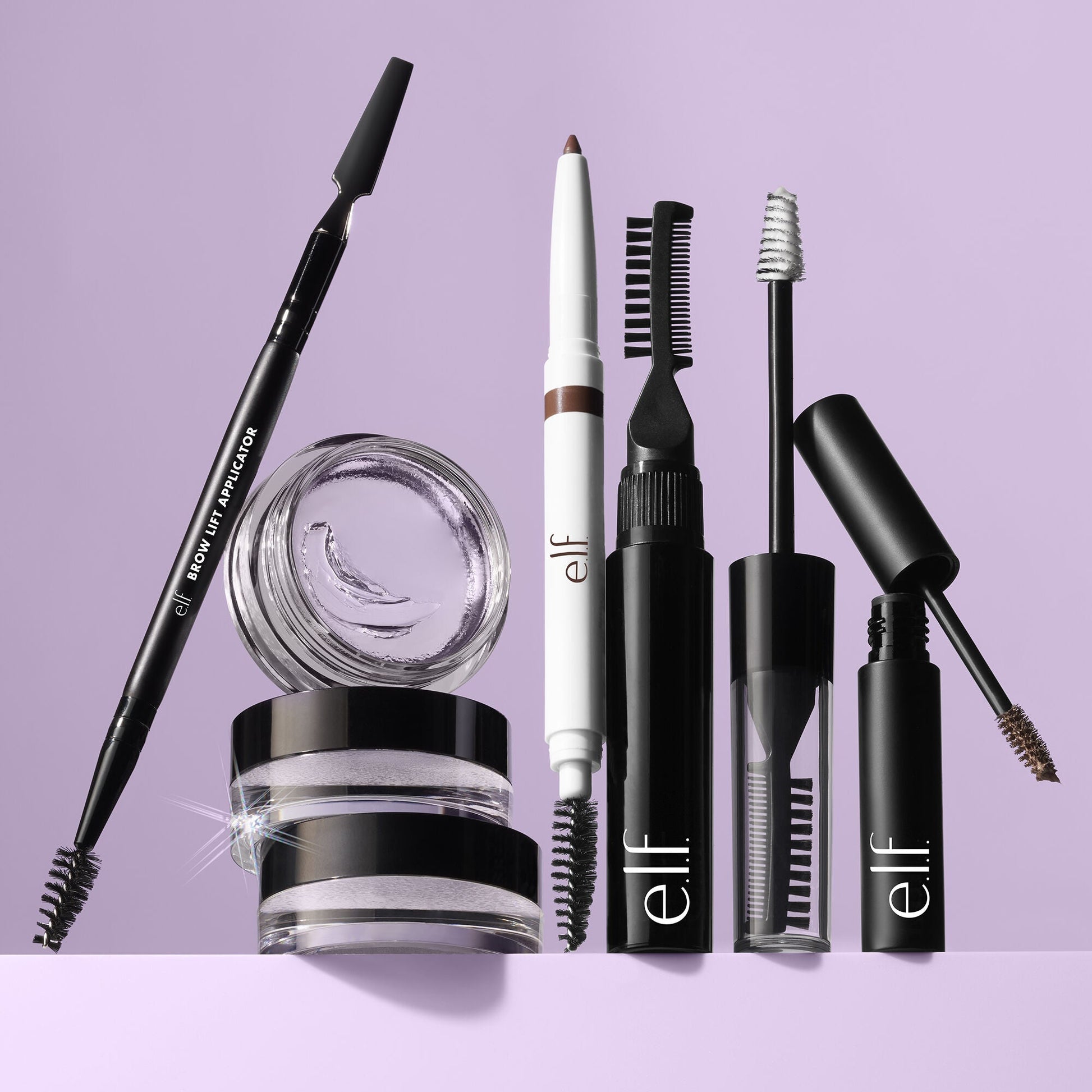 instant-lift-brow-pencil-p8 103023_SL_Brow-Family_4030-MAIN3-FocusStack_IGF_424c3dc5-bcc3-4e43-af40-ced647f3e285.jpg