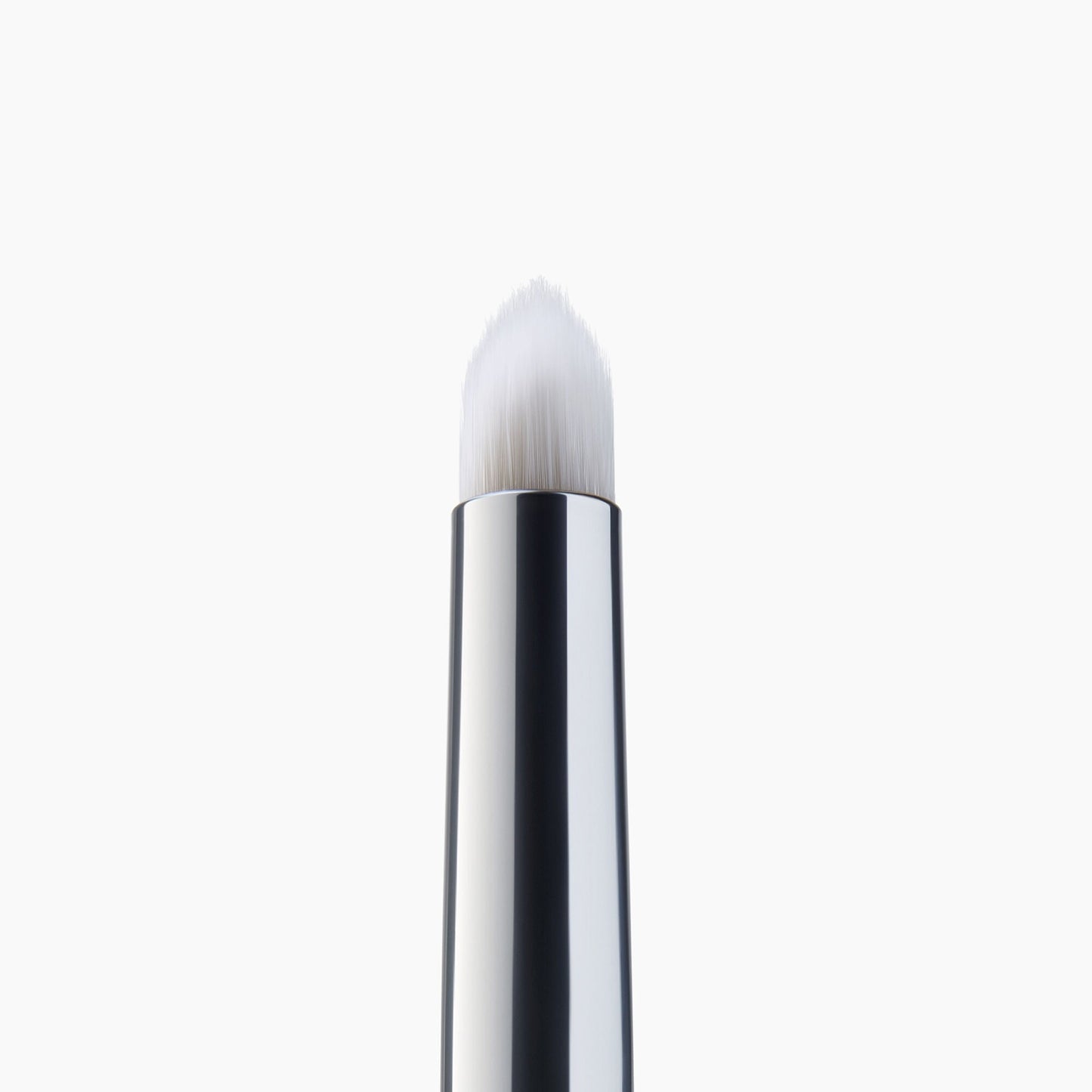 precision-smudge-brush-w6 85311_PrecisionSmudgeBrush_Macro_V2.jpg